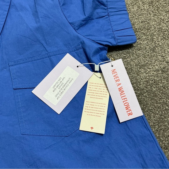 Never a Wallflower NWT Elastic Sleeve Top Size XS Blue - Picture 8 of 8